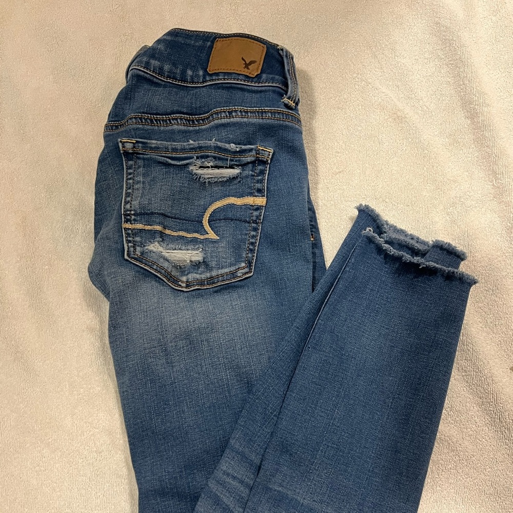 American Eagle Cropped Jean